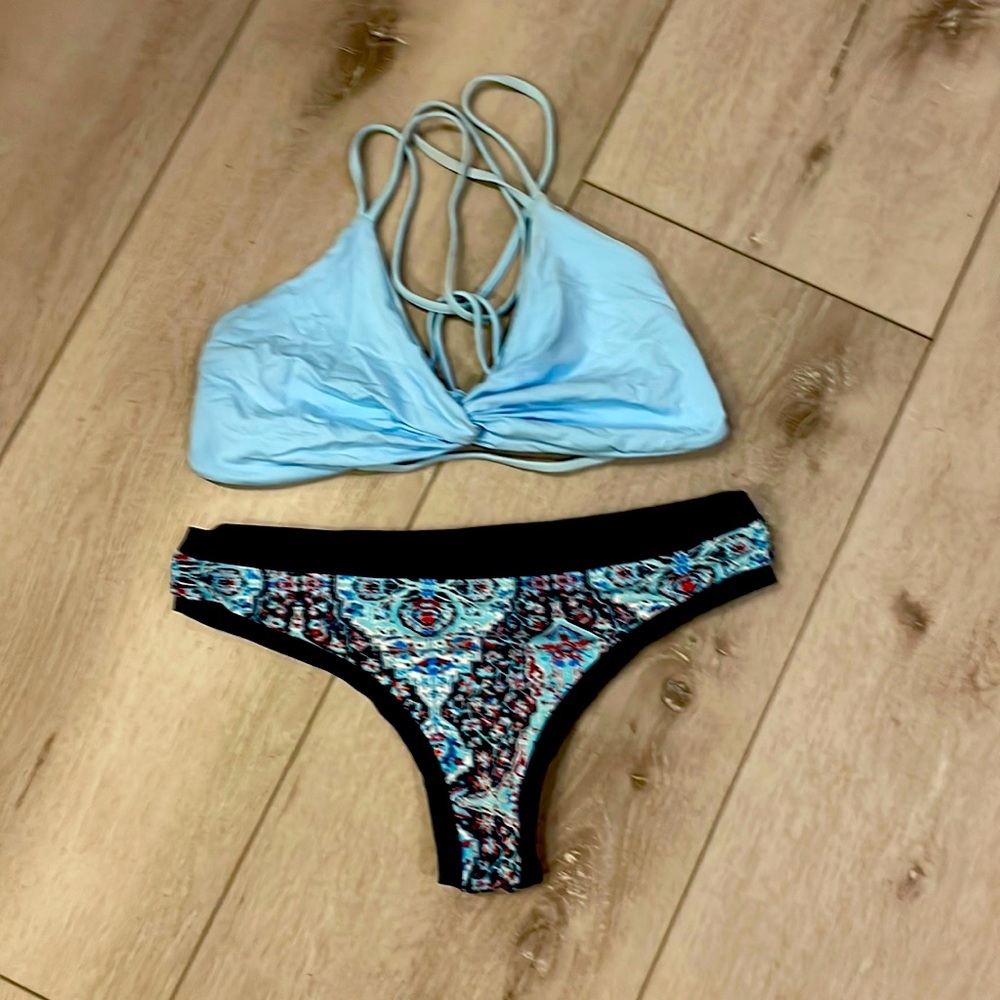Lspace bikini medium light blue cute suit